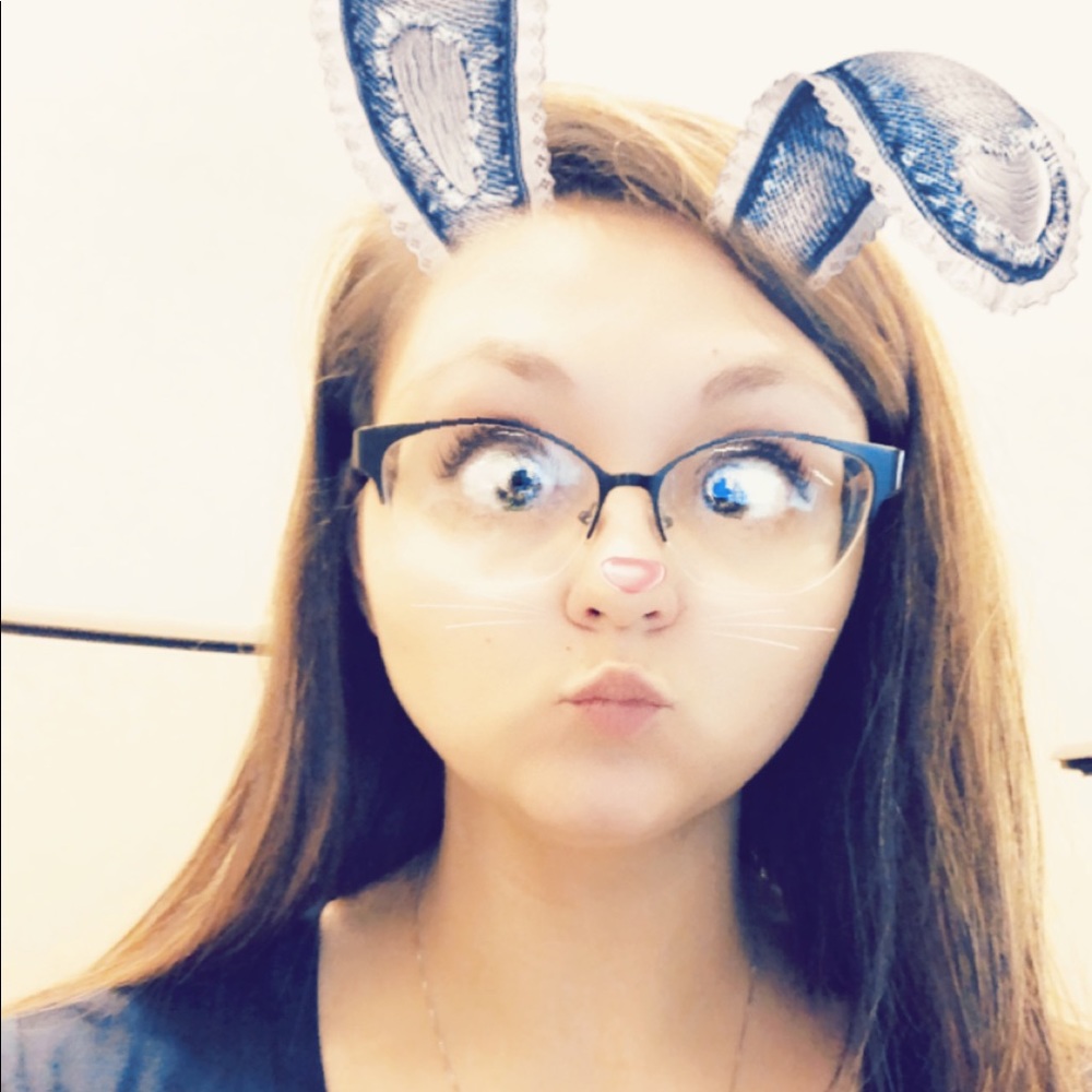 Meet your Posher, Lidia